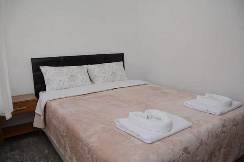Antonios Motel Side Esterno foto