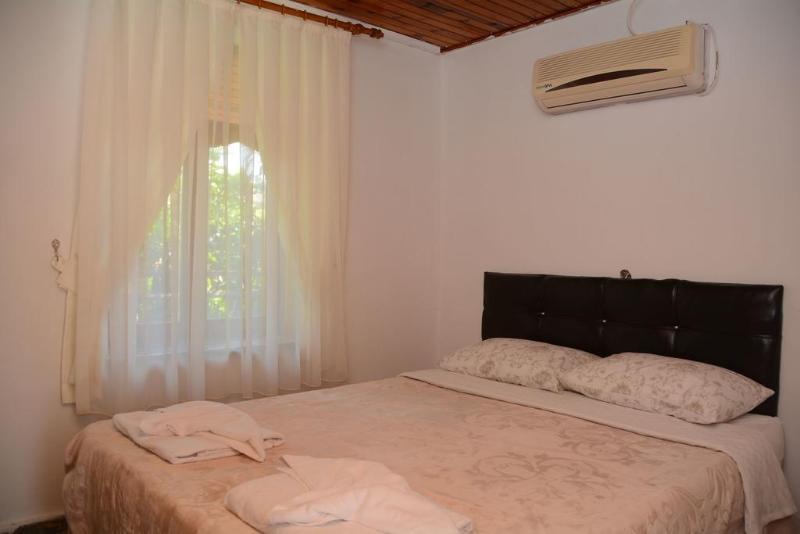 Antonios Motel Side Esterno foto